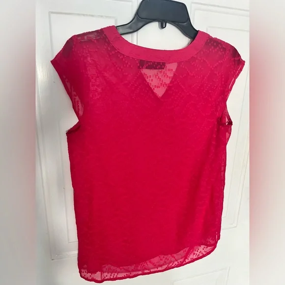 Apt. 9 Vibrant Pink Lace Blouse - Picture 2 of 3